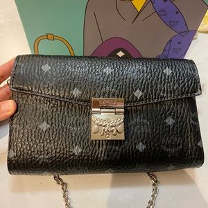 MCM CROSSBODY